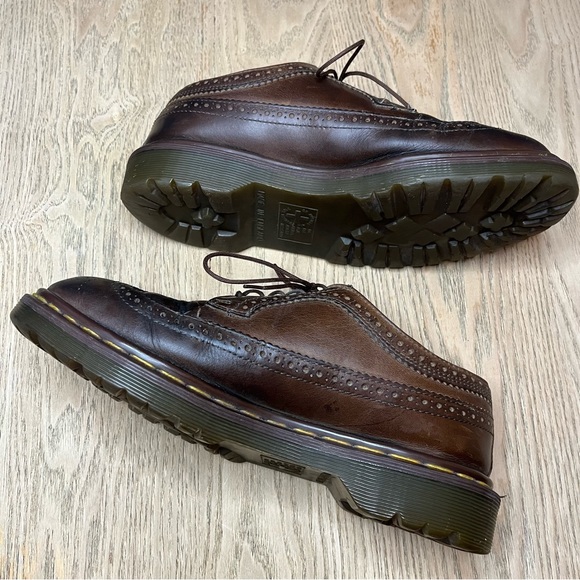 Vintage Dr. Martens 3989 Brogues Wingtip Shoes Brown Made In England M8 / W9 - Picture 8 of 14